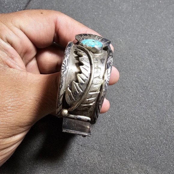 Sterling Silver And Turquoise Navajo Native American Watch Cuff Signed TJV Heavy - Picture 6 of 12